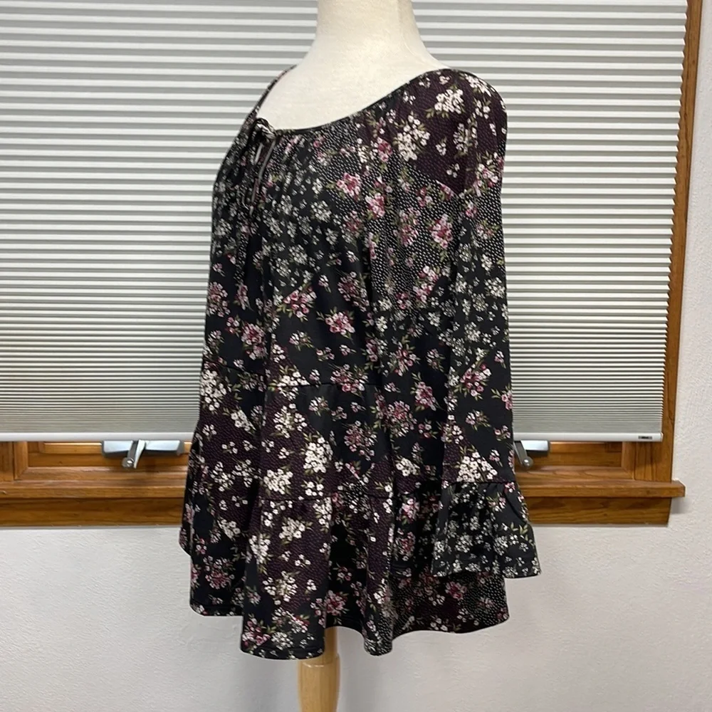 Floral & Ivy NWT Black and Pink Floral Babydoll Top Size Medium - Picture 6 of 12